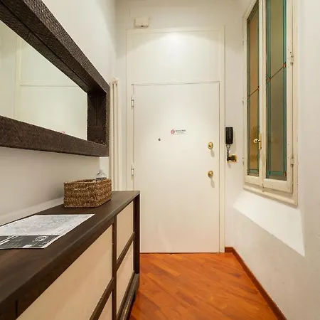 Zamboni Apartment *